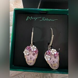Betsey Johnson sugar skull earrings NIB Halloween